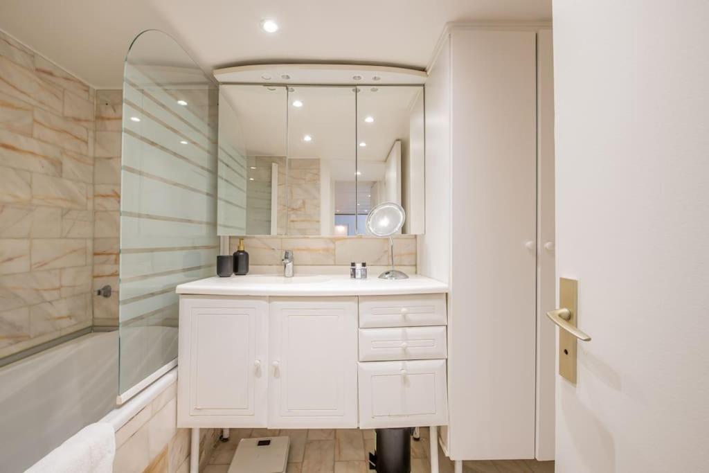 Halles - Luxury In The Heart Of Appartement